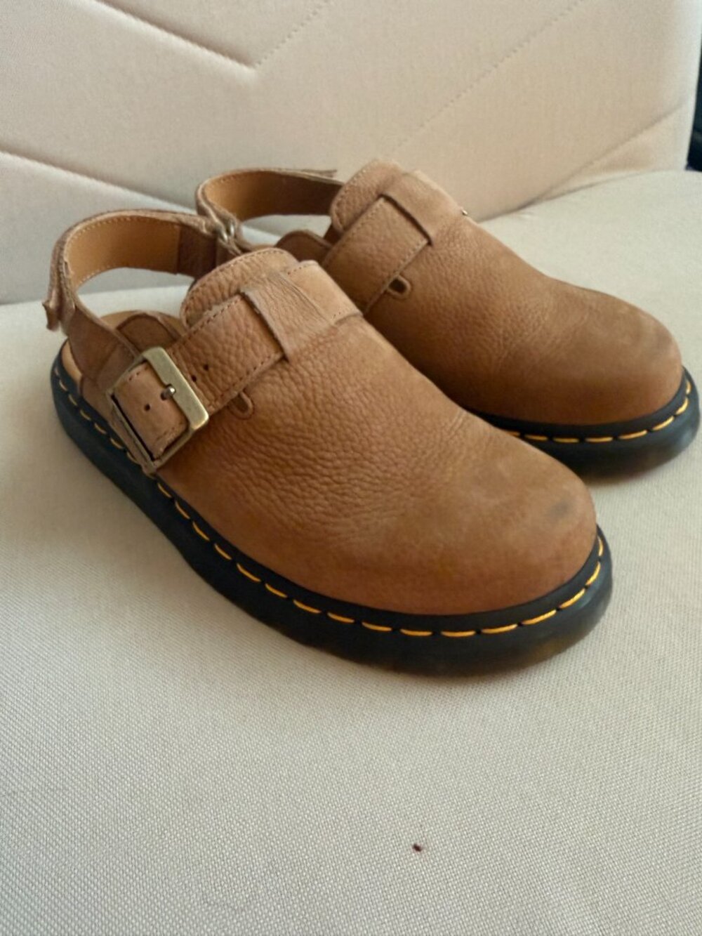 Dr. Martens Women’s Size 8 Jorge II Clog in Beige Leather